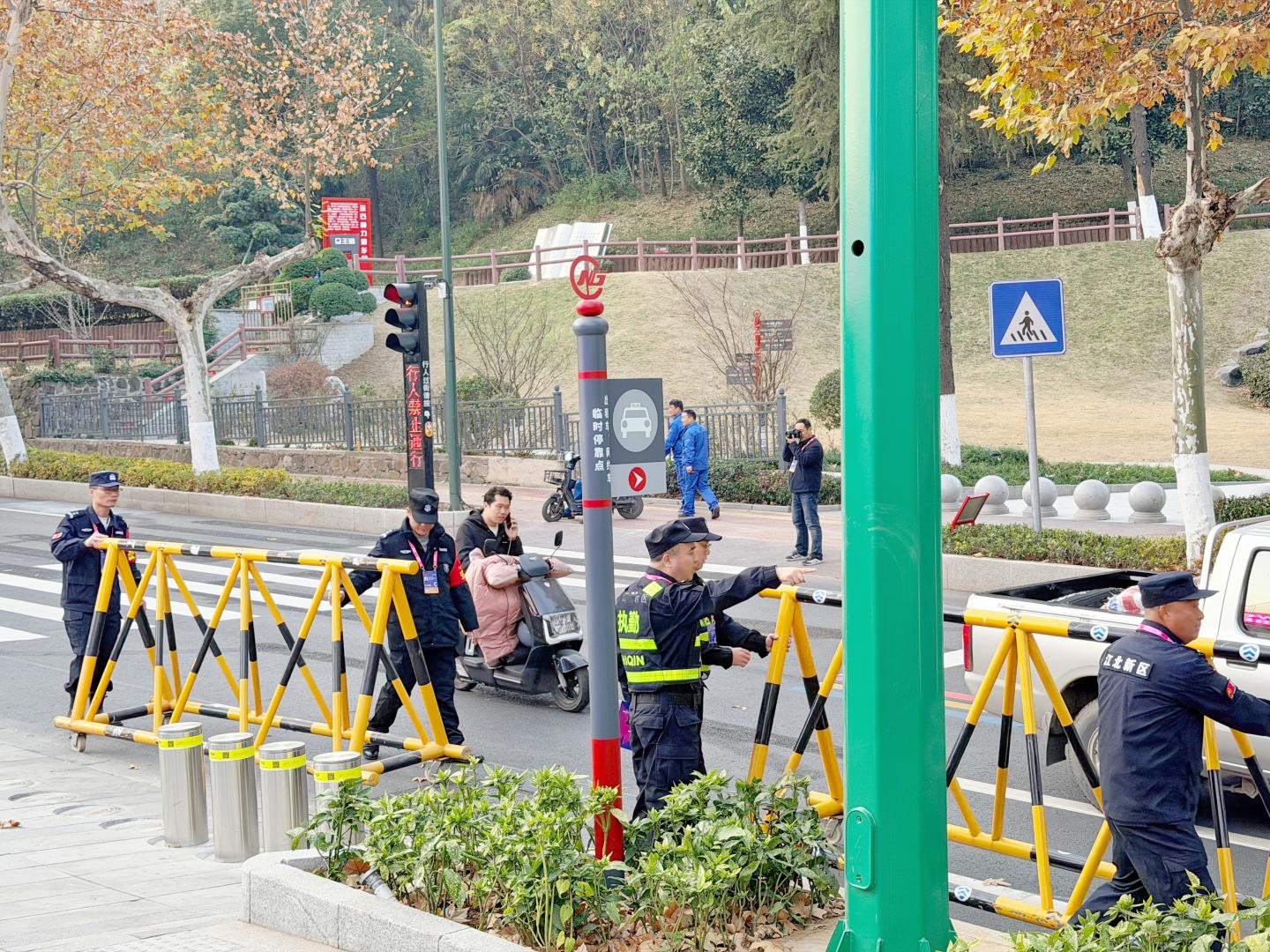 E:/25.12.10后 上傳網站留存/“保安衛(wèi)士”護航，熱血燃賽場！——南京市保安服務有限公司大廠分公司保障WCBA女籃聯賽激情開燃/照片/微信圖片_20251210163658_265_1.jpg微信圖片_20251210163658_265_1